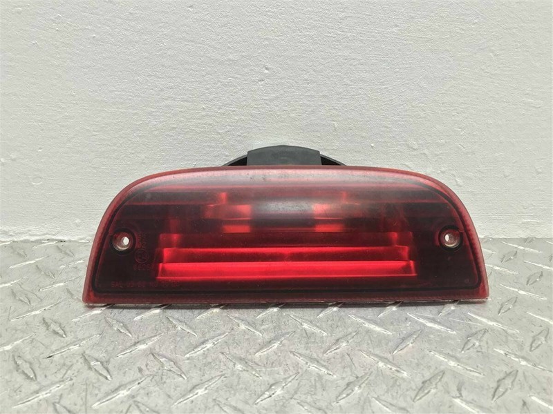 2002-2007 JEEP LIBERTY REAR HIGH MOUNTED BRAKE LAMP LIGHT OEM 55155832AB