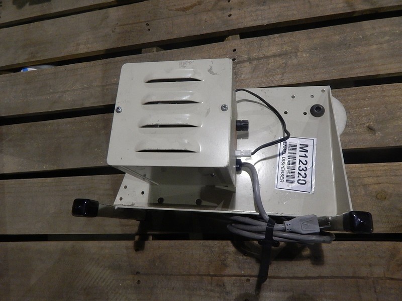 Take-A-Label TAL-250-10 M12320 Label Dispenser *FREE SHIPPING*