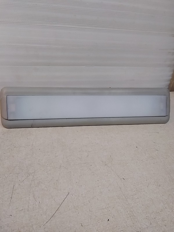 Volvo Interior Lamp Light 2043-002 20734736 *FREE SHIPPING*