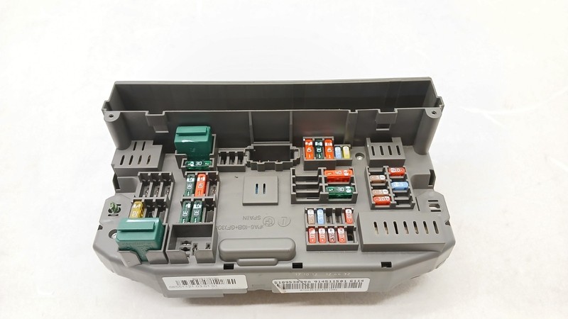 07-14 BMW E70 X5 E71 X6 DASH CABIN FUSE RELAY JUNCTION MODULE BOX FUSEBOX 080125