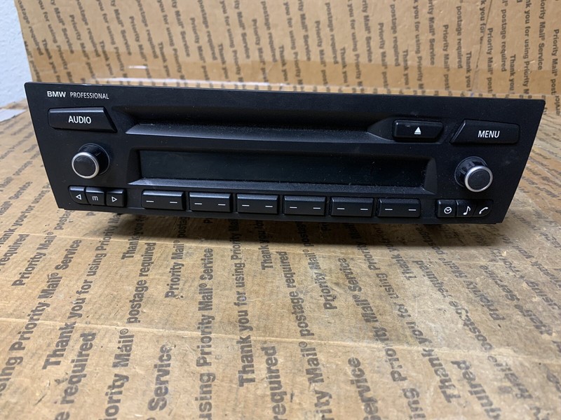 2010-2011 BMW 328i Radio Stereo w Satellite Disc CD Player Drive 6512 9258179-01