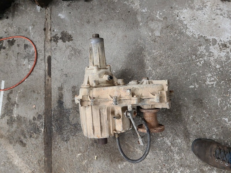CHEVY TRANSFER CASE 241CDRIVER DROPELECTRONIC SPEEDO 272 ratio