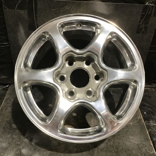 2001-2007 GMC Sierra 1500 Yukon 5132 Wheel 17x7.5 6 Spoke Rim Polished 9594696