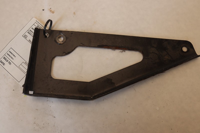 2013-2018 MACK CXU613 MP8 SUPPORT BRACKET LOWER-FUSION 25111661 OEM