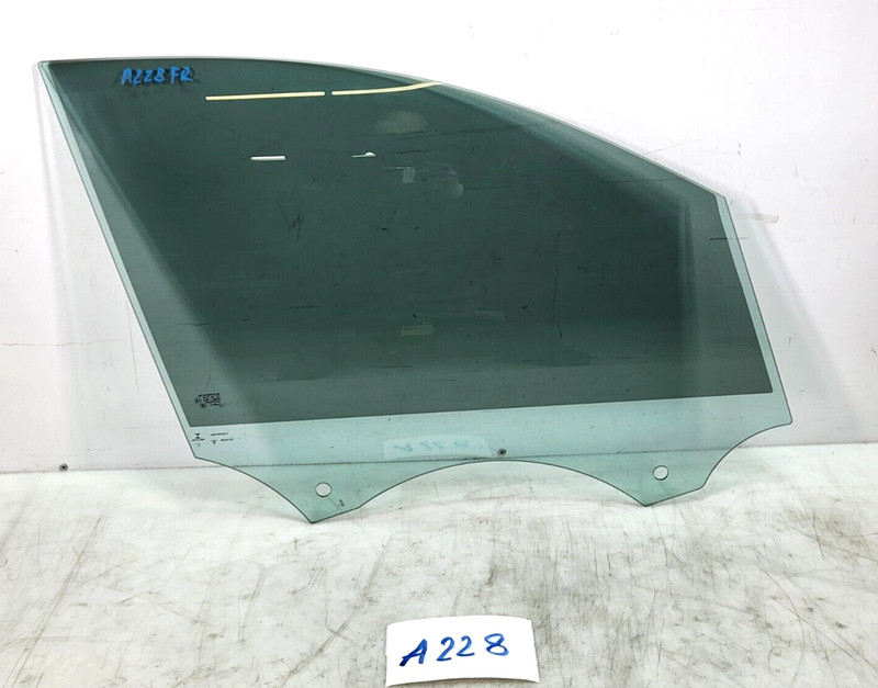 ✅ 15-23 OEM Porsche Macan 95B Front Right Passenger Side Door Window Glass Tint