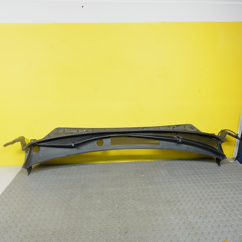 2022-2026 HYUNDAI TUCSON FRONT WINDSHIELD COWL GRILLE PANEL OEM 86151CW000