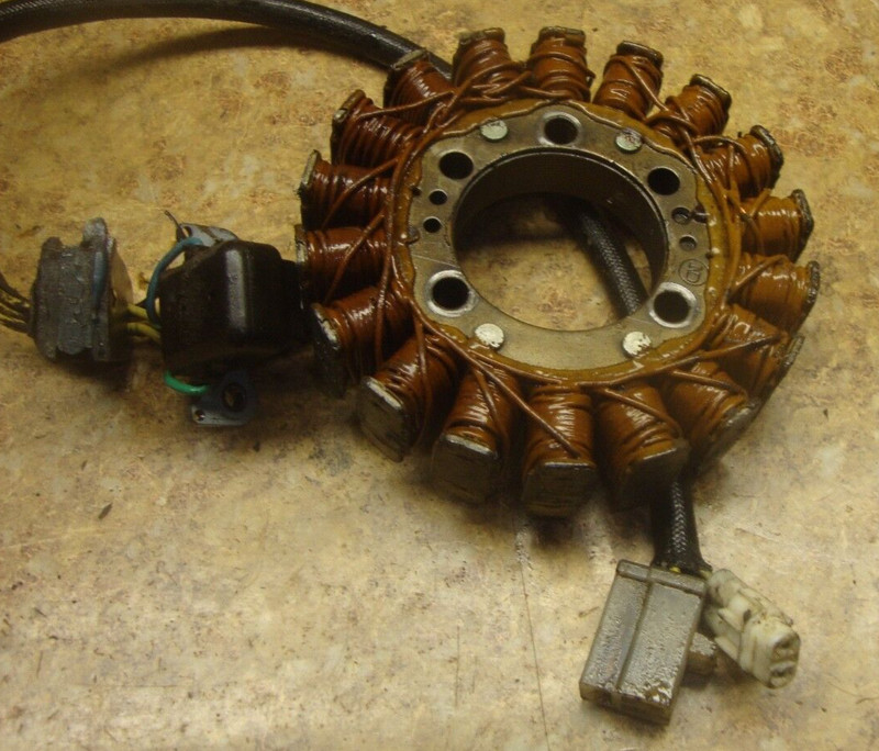 92 Suzuki Quad Runner LT-4WD LTF 250 LT250 Engine Stator Coil Generator Magneto