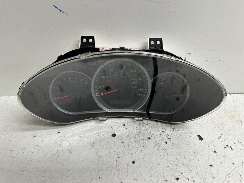 2010-2011 Subaru Impreza Base & Outback 2.5L MT Cluster Speedometer tach gauges