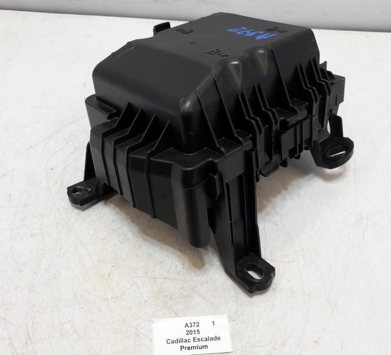 ✅ 2015-2020 OEM Cadillac Escalade Dash Fuse Relay Junction Box Block