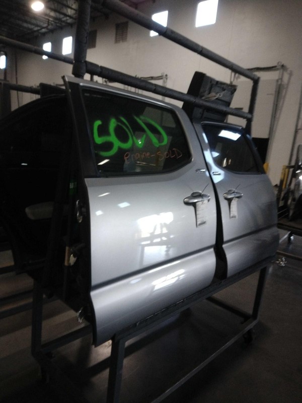 Toyota Tacoma 2017 Left Rear Door SILVER 423539 8051