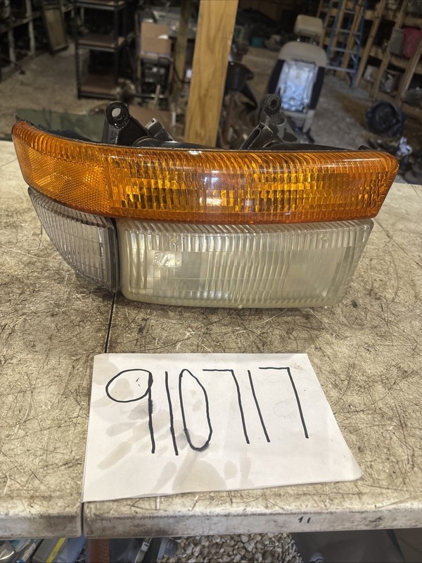 1998-2003 Dodge Dakota Durango Driver Left Headlamp Head Lamp Assembly OEM