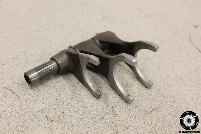 1998 Suzuki Intruder 800 VS800GL SHIFT SHIFTER FORK FORKS SELECTOR VS 98