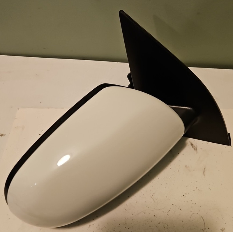 2010 2011HYUNDAI ACCENT WHITE LEVER right passenger DOOR MIRROR ASSEMBLY