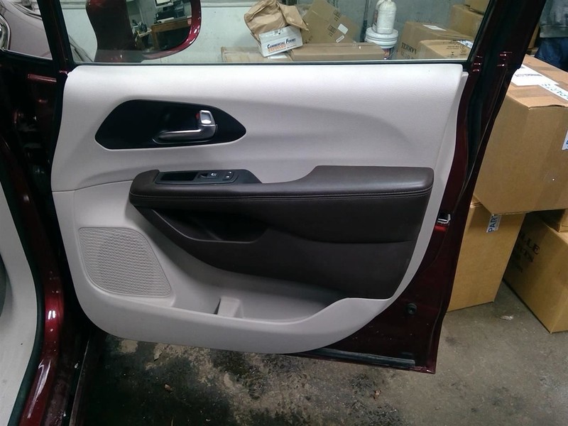 PACIFICA2020 Passenger Right Front Door Trim Panel 1760735