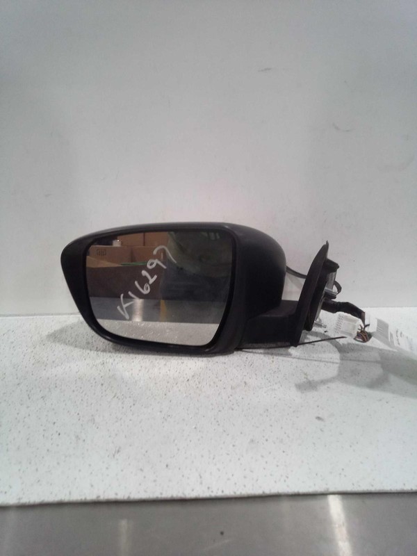 2018 Nissan Rogue Left Door Mirror Assembly Silver Used 7619216 70K Miles