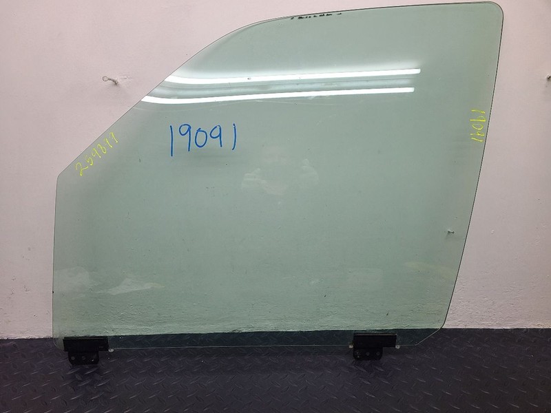 03-06 Lincoln Navigator Front Left Driver Door Glass Window OEM 2L7Z-7821411-AA