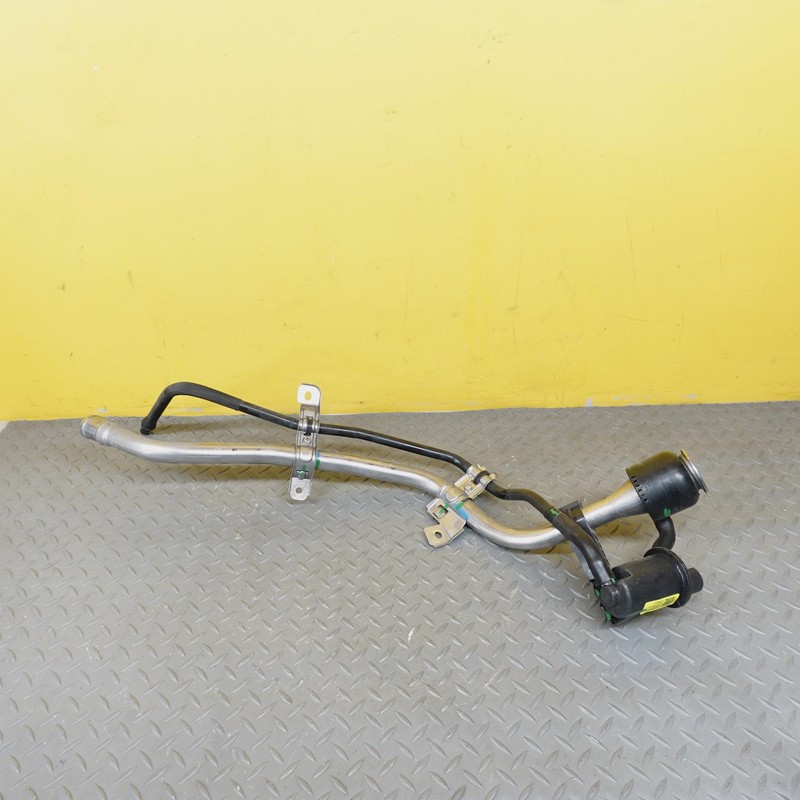 2024-2025 HYUNDAI SANTA FE FUEL GAS TANK FILLER NECK PIPE OEM 31030R6000