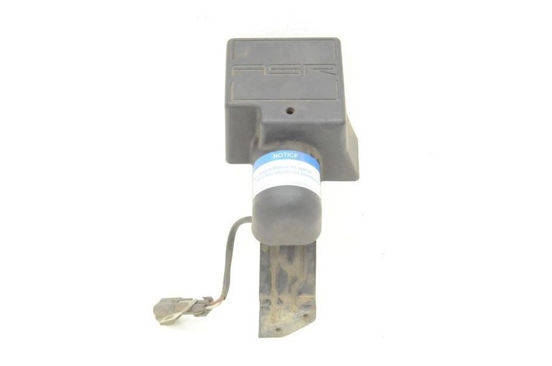 1994-1996 Chevrolet Corvette C4 5.7L Cruise Control Servo Actuator 0205005007