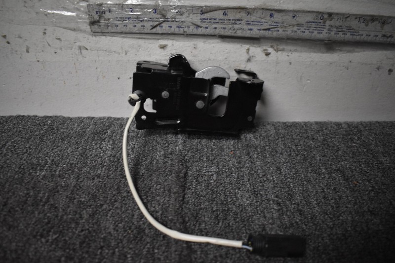 2016-2021 BMW X1 HOOD BOONET LOCK LATCH FACTORY OEM