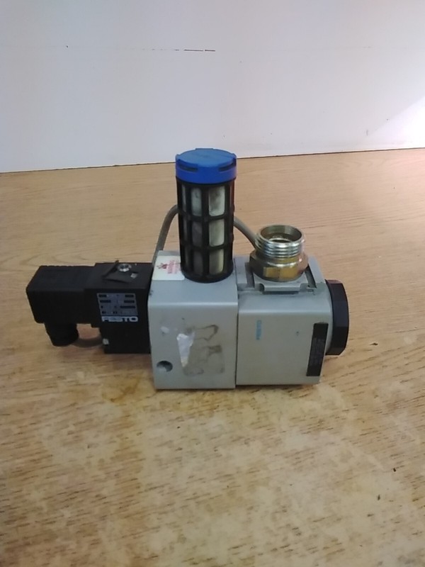 Festo HEM-M3-G3/4-10024 Pneumatic Solenoid Valve W/ Filter, Valve Coil & Plug Co