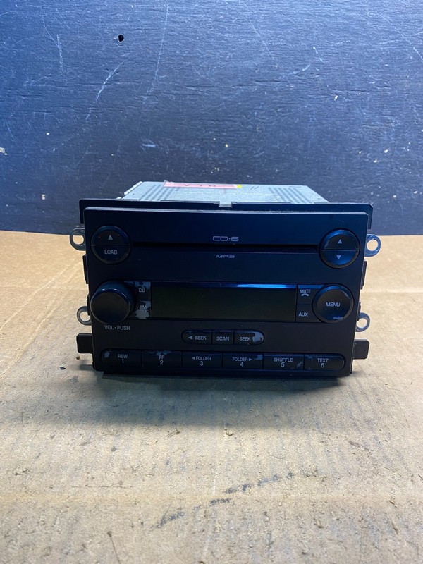 2005 2007Ford F150 Radio Stereo Audio AM/FM OEM AB3831 DG