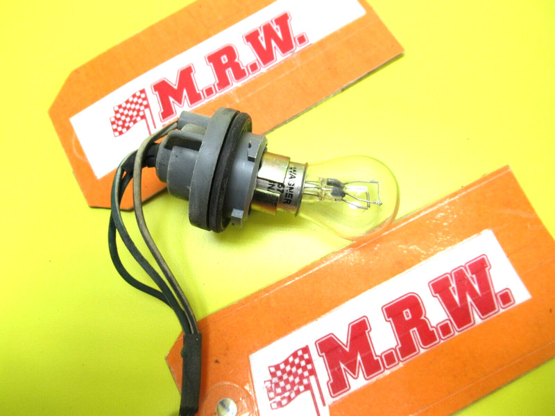 TAIL LIGHT BULB SOCKET INNER BRAKE 1157 for 94-99 CELICA GT HATCH BACK LIFTBACK