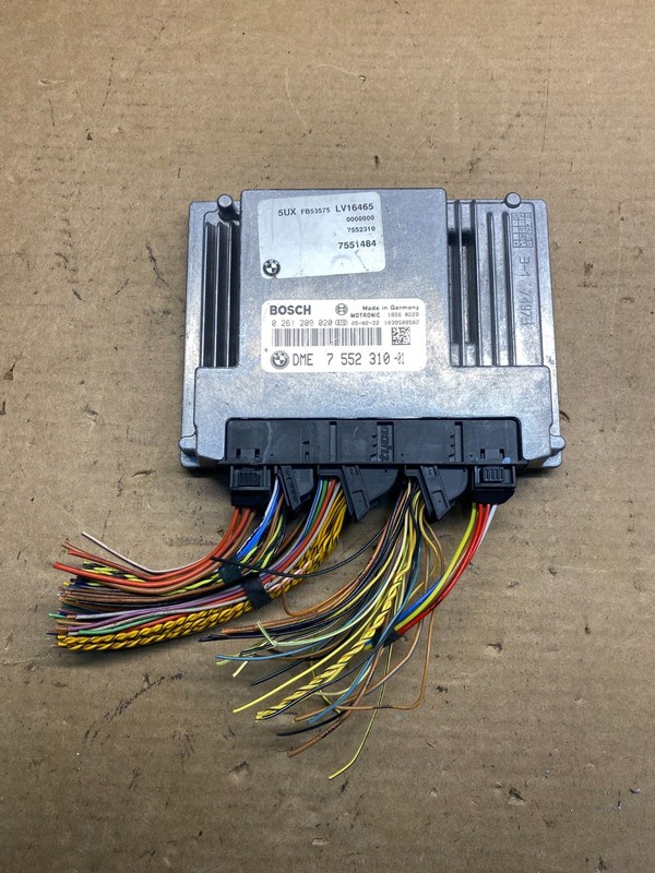 2003 to 2005 BMW X5 ECM ECU Engine Control Computer Module 7552310 OEM AD9984 DW