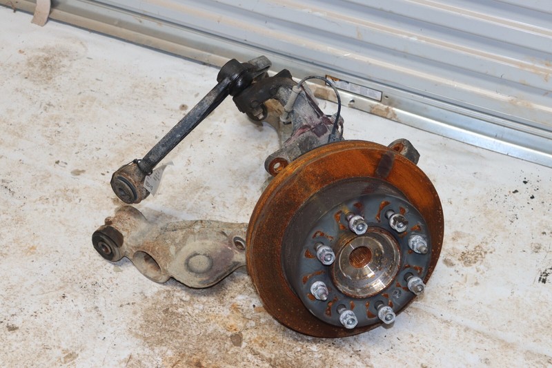 2015-2019 CHEVY SILVERADO 2500 HD 4WD FRONT RIGHT SPINDLE KNUCKLE HUB ASSY OEM