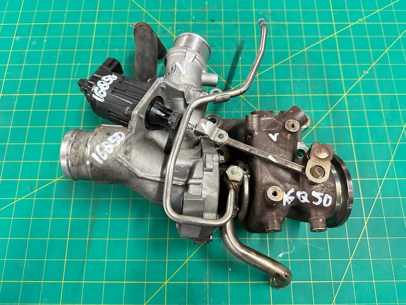 16-17 INFINITI Q50 - 3.0L LEFT SIDE ENGINE TURBO TURBOCHARGER ASSEMBLY OEM