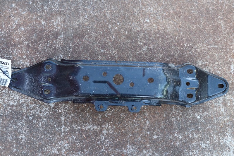 2022-2023 SUBARU WRX AWD A/T TRANSMISSION CROSSMEMBER MOUNT BRACKET OEM