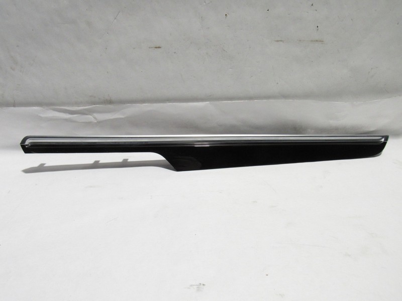Porsche Macan 2020 Rear Left Driver Door Applique Molding Trim Cover 19-23 |