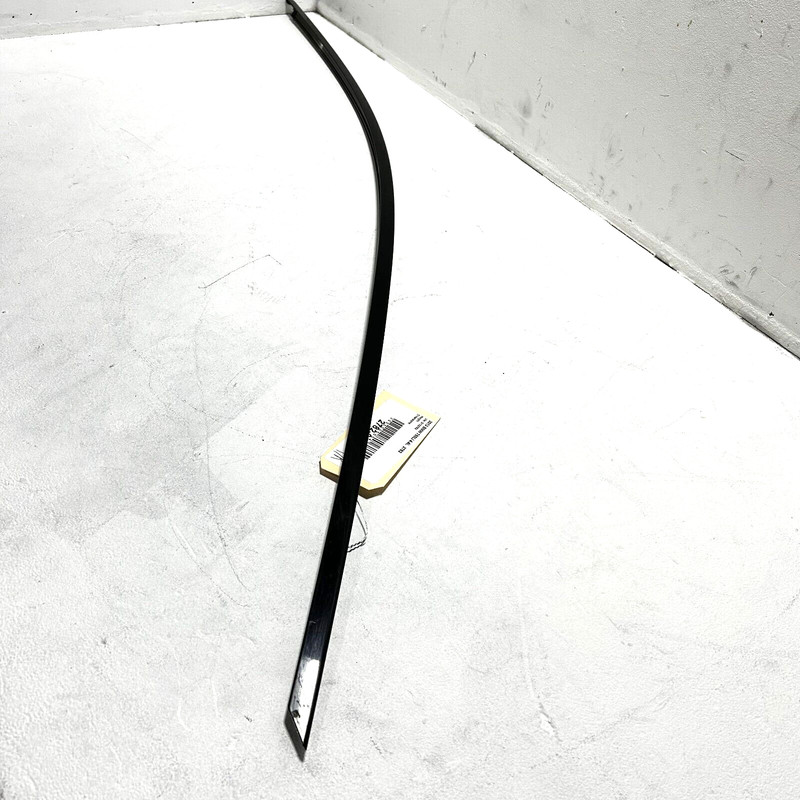BMW 750LI 09-15 F01 F02 FRONT PASSENGER SIDE DOOR WINDOW FRAME UPPER MOLDING OEM