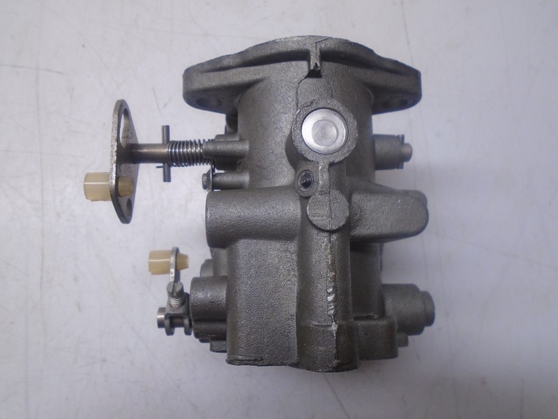 CB5b Johnson Evinrude 1975 Carburetor 50 HP 386904