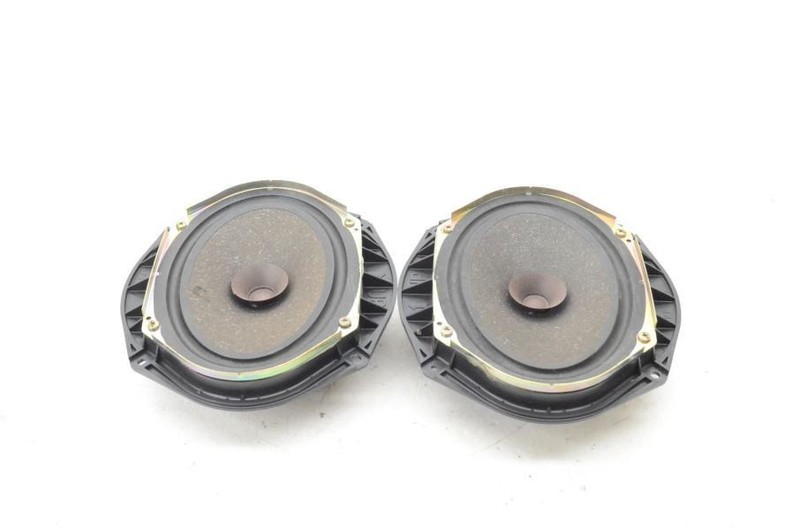 1999-2000 Mazda MX-5 Miata 1.8L Set of Two Door Speakers