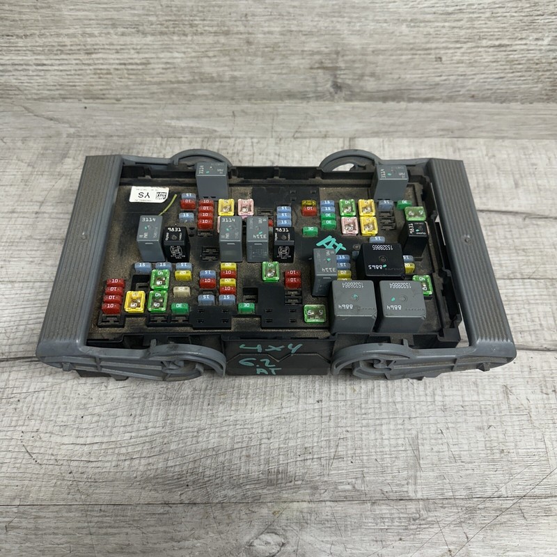 07-09 Chevrolet Suburaban Fuse Box Junction Oem 15925042 Module 6.2L AT 4x4 6.2L