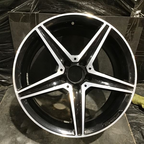 2016-2019 Mercedes-Benz C43 C450 85447 Wheel 18x8.5 Black Machined 2054017200