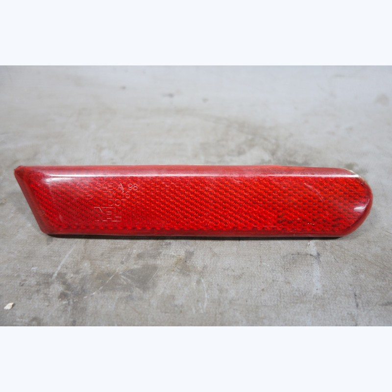 DAMAGED 1999-2002 BMW Z3 Roadster Rear LeftDrivers Side Marker Reflector OEM