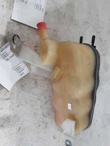 Coolant Reservoir Classic Style Fits 14-19 SIERRA 1500 PICKUP 3243142