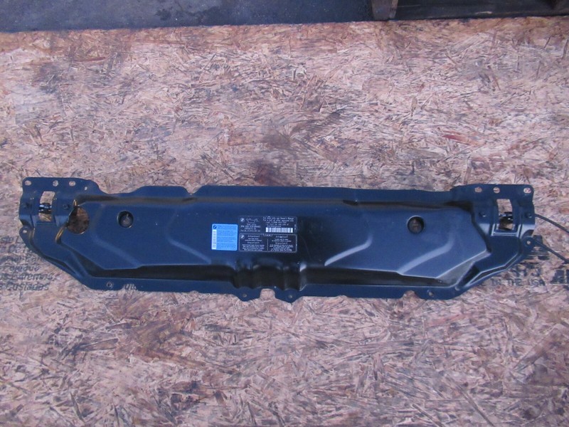 BMW E60 E63 E64 528i 535i 535i FRONT CROSS MEMBER RADIATOR BRACKET SUPPORT OEM