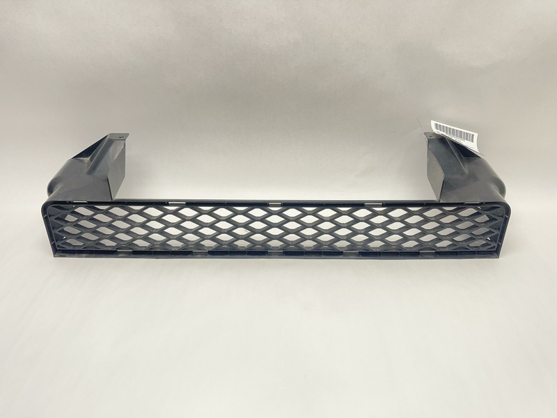 07-14 TOYOTA FJ CRUISER LOWER RADIATOR GRILLE OEM