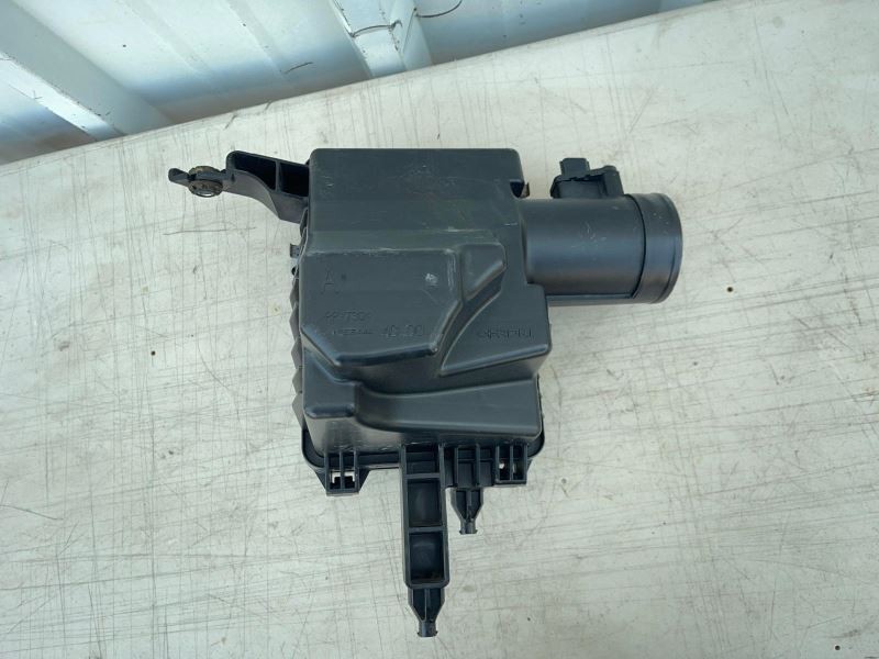 2015-2019 NISSAN ROGUE AIR CLEANER BOX W/SENSOR MISSING COVER 2.5L 96K -S- 47861