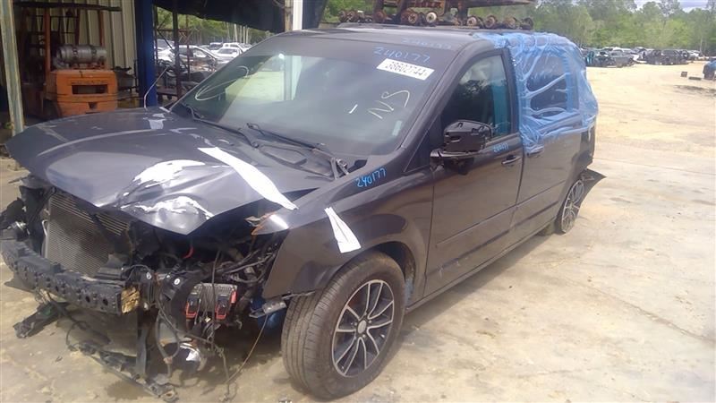 AC Compressor With Rear AC Fits 11-19 CARAVAN 1334303