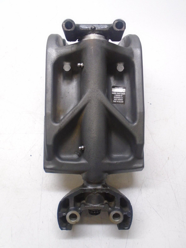 T4 Mercury 40 HP Swivel Bracket 3506-816745 w/ Steering Arm 19459A3 70264
