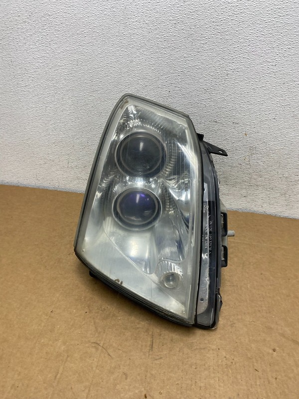 2005 - 2011 Cadillac STS Right Passenger RH Side Xenon Headlight OEM AD6043 DW