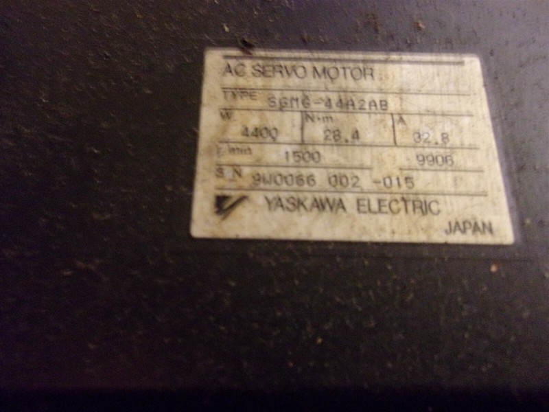 Yasawa AC Servo Motor SGMG-44A2AB *FREE SHIPPING*