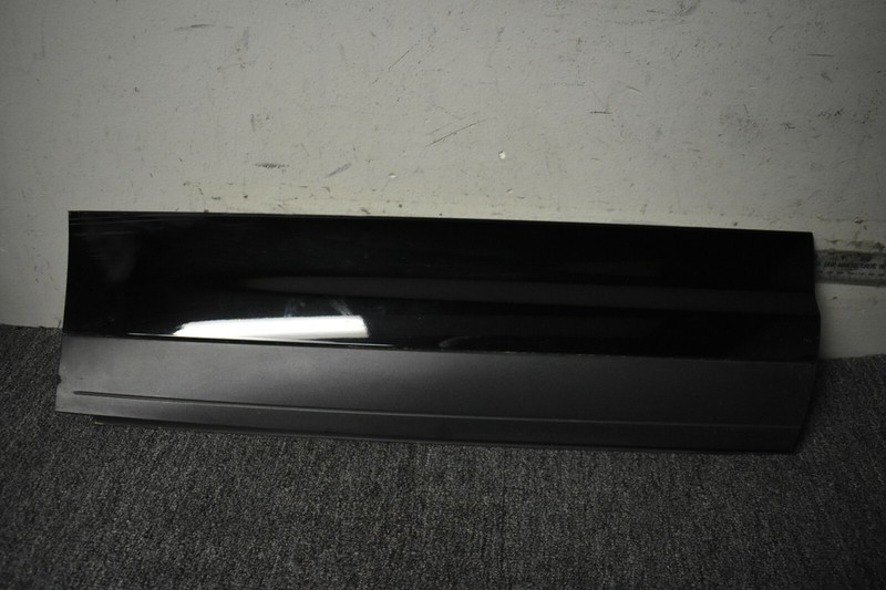 2015-2017 PORSCHE CAYENNE TURBO MOLDING DOOR FACTORY OEM