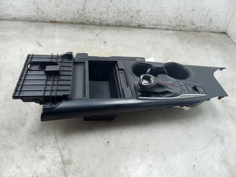 20 TOYOTA CAMRY XSE SHIFTER CENTER CONSOLE TRIM WITH CUP HOLDER