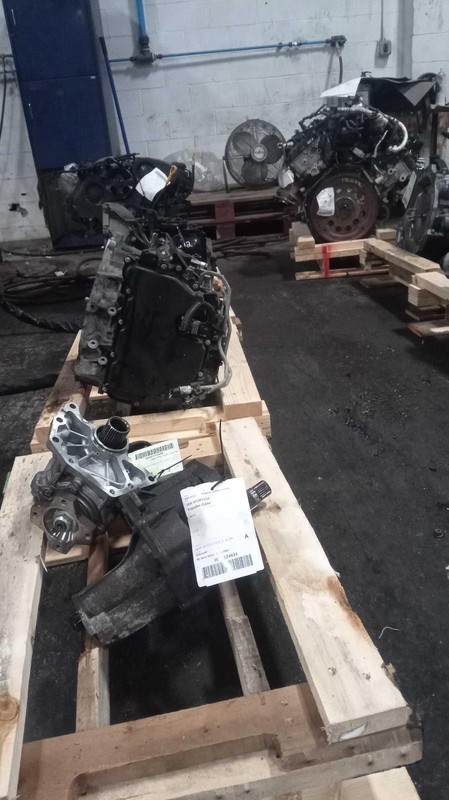 2006 KIA Sportage 4WD Transfer Case Assembly OEM 4730039200 Black 120K Mile