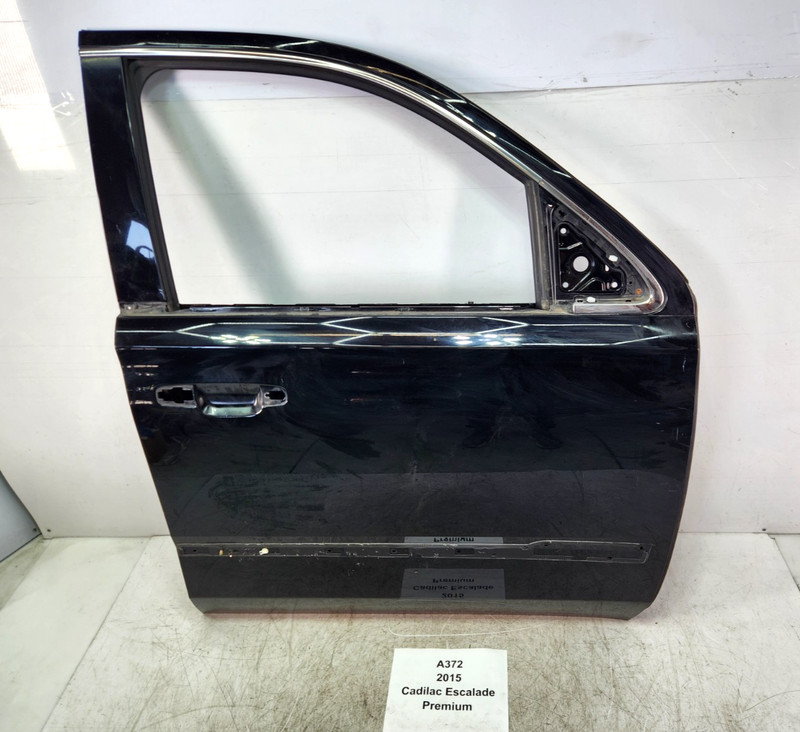 ✅ 15-20 OEM Cadillac Escalade Front Right Passenger Door Shell Panel Black*