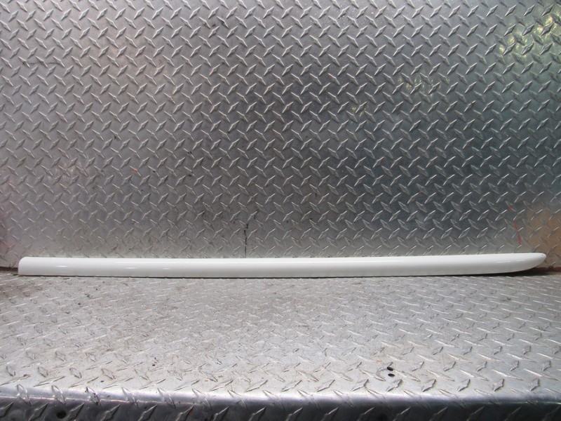 2004-2010 TOYOTA SIENNA LEFT DRIVER REAR DOOR MOLDING TRIM WHITE
